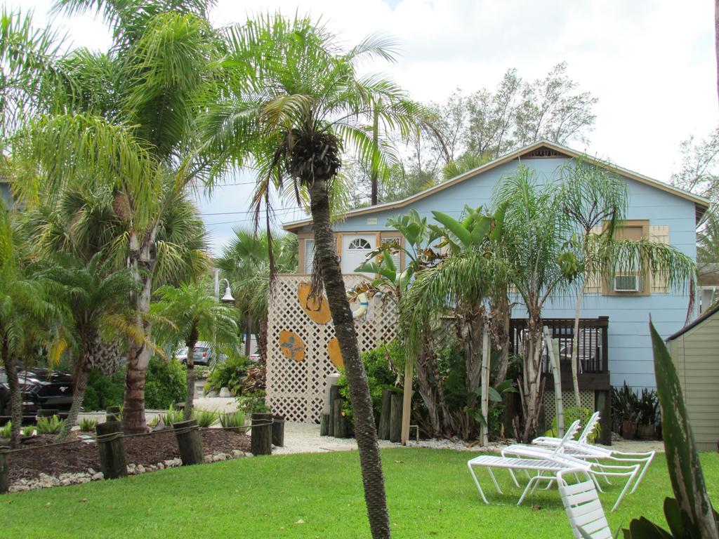 Pelican Post - Bradenton Beach Motel Exterior photo