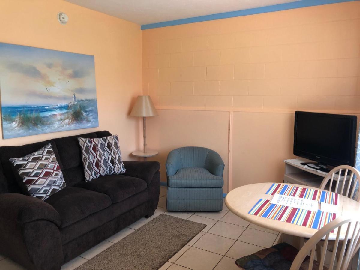 Pelican Post - Bradenton Beach Motel Exterior photo